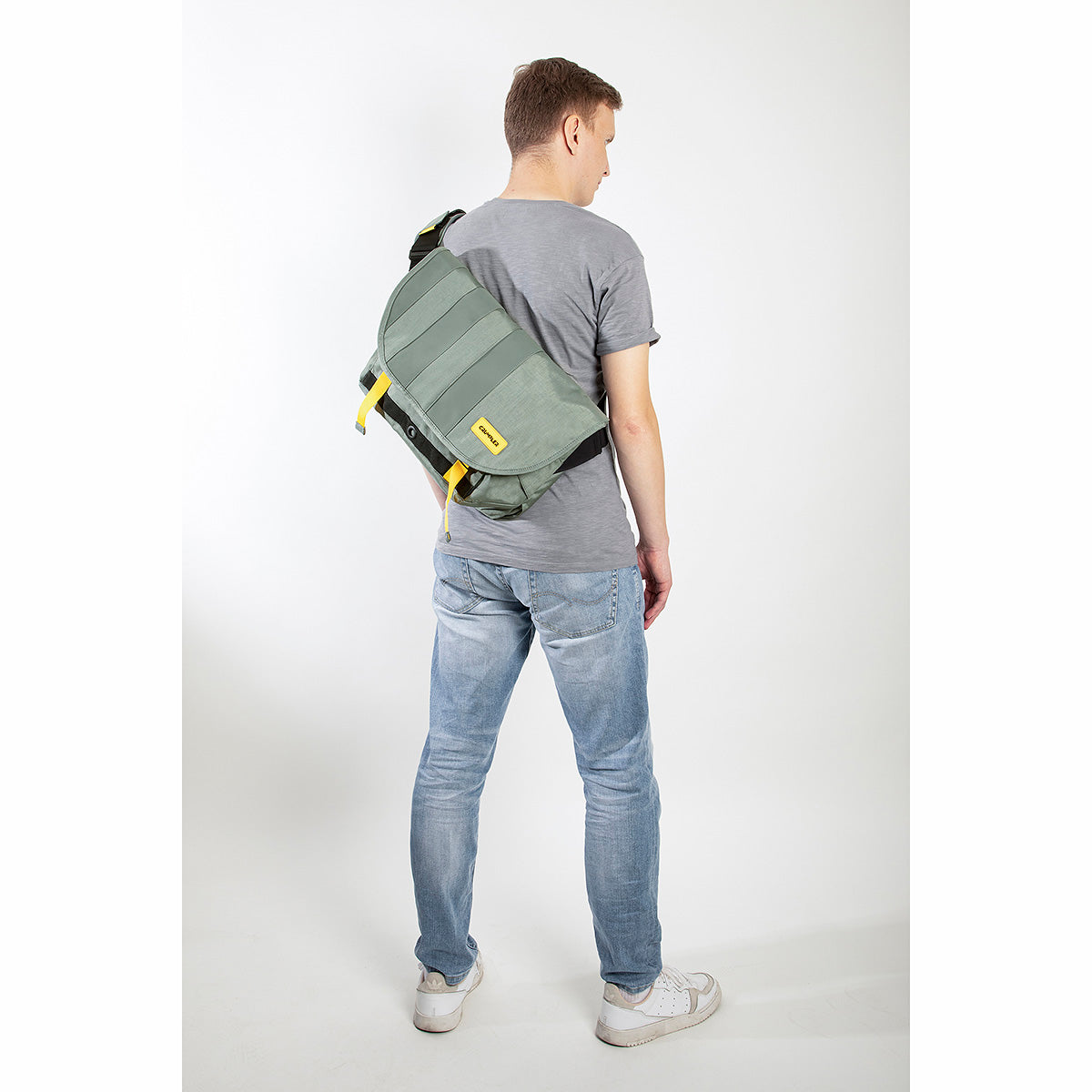 Dinky Di Messenger 16''