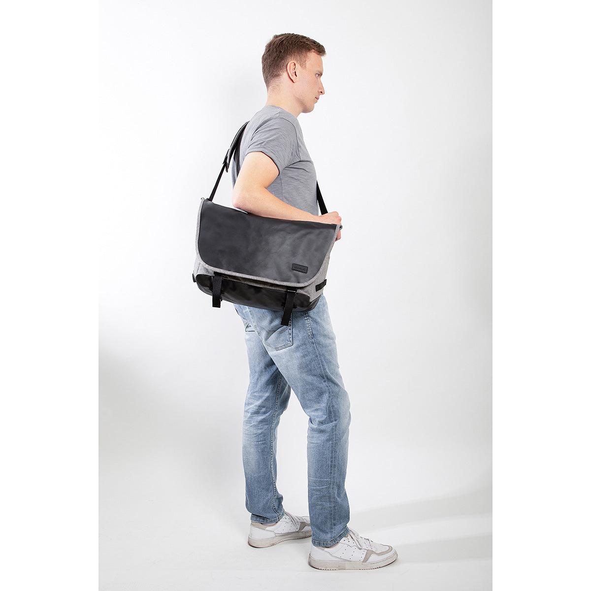 Fashion crumpler sling