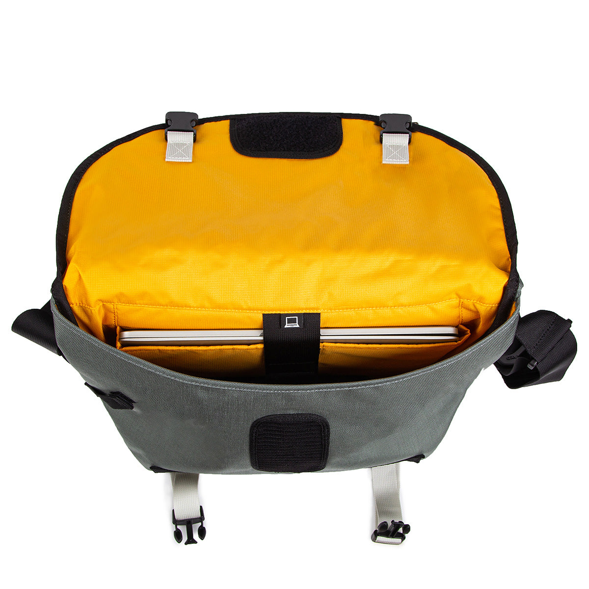 Dinky Di Companion 13"